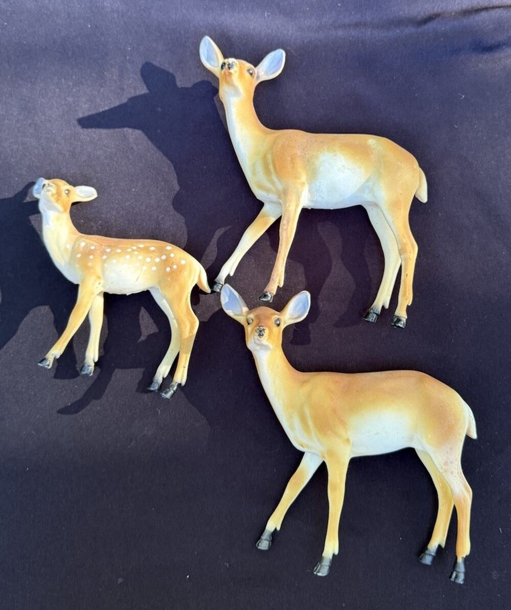 Vintage Christmas Plastic Blow Mold Reindeer Deer Buck Doe Fawn Hong Kong